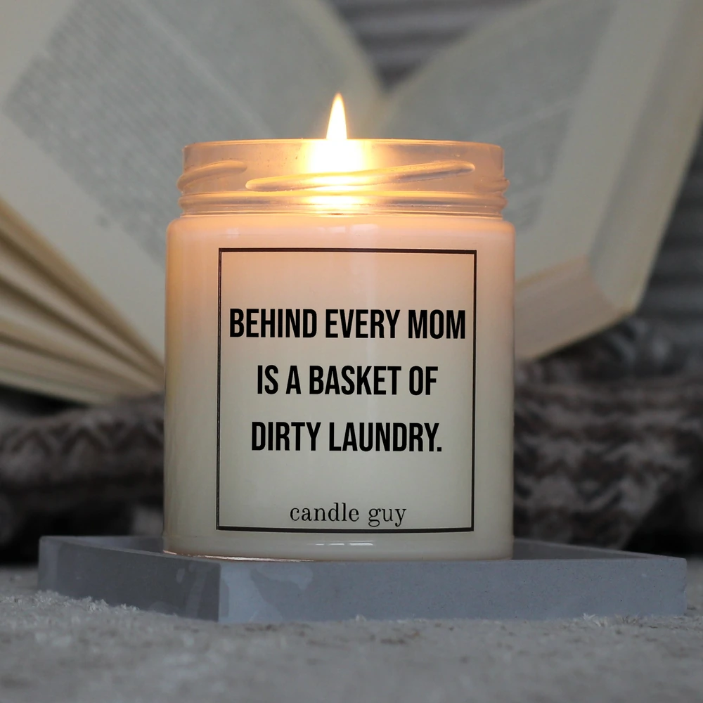 candle guy Duftkerze | Behind every mom is a basket of dirty laundry. – Bild 3